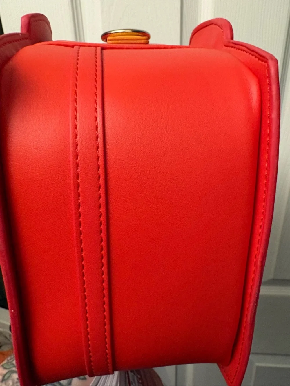 Loungefly Red and Black View-Master Novelty Crossbody Bag - Picture 3 of 4